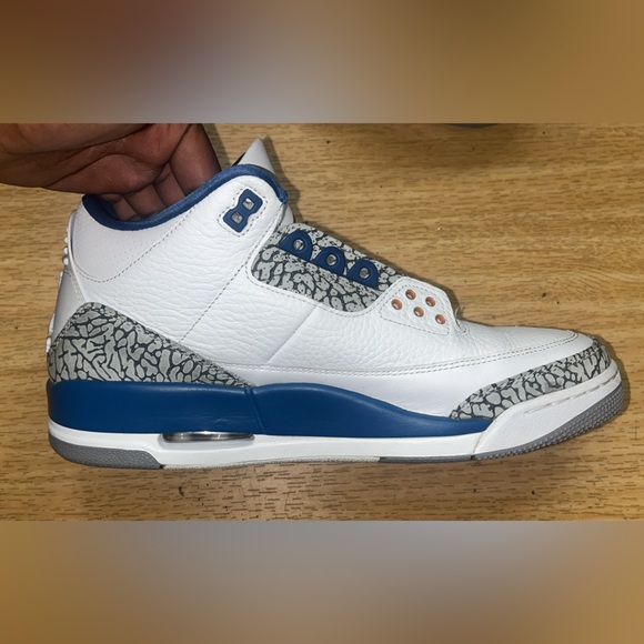 worn 3 times and has no laces - Picture 3 of 7